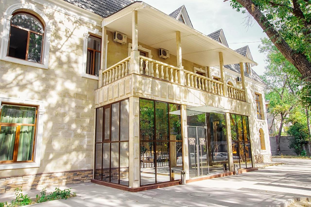 Promenade Park Hotel Șîmkent Exterior foto