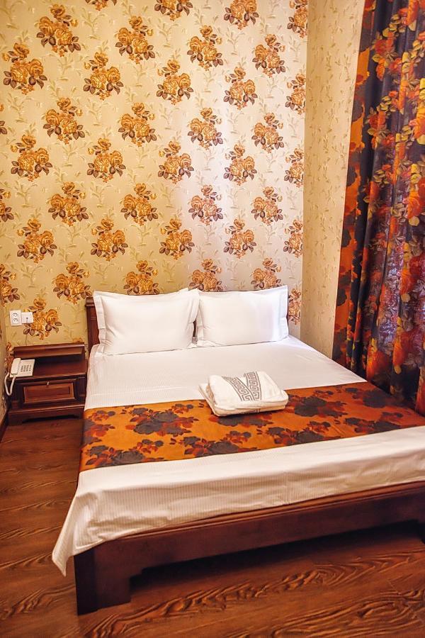 Promenade Park Hotel Șîmkent Cameră foto